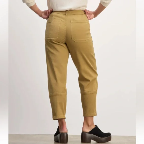 Everlane • The Utility Barrel Pant - Picture 3 of 10